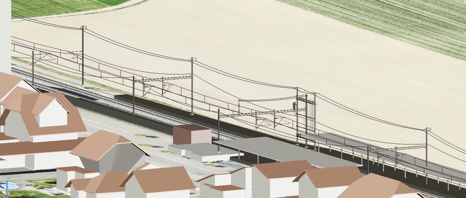 Eine 3D-gerenderte Szene eines Vororts zeigt im Vordergrund mehrere Häuser mit roten Dächern und eine Eisenbahnstrecke mit parallel zu den Häusern verlaufenden Oberleitungen. Im Hintergrund sind Felder in unterschiedlichen Grüntönen zu sehen, die Ackerland suggerieren.